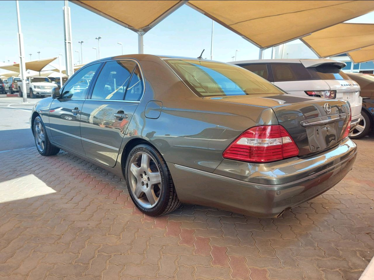 Lexus LS-Series - Image 3