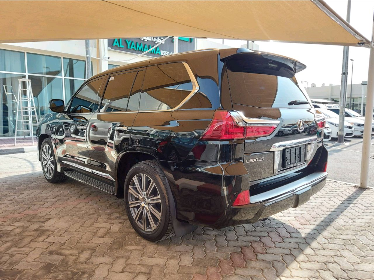 Lexus LX-Series - Image 3