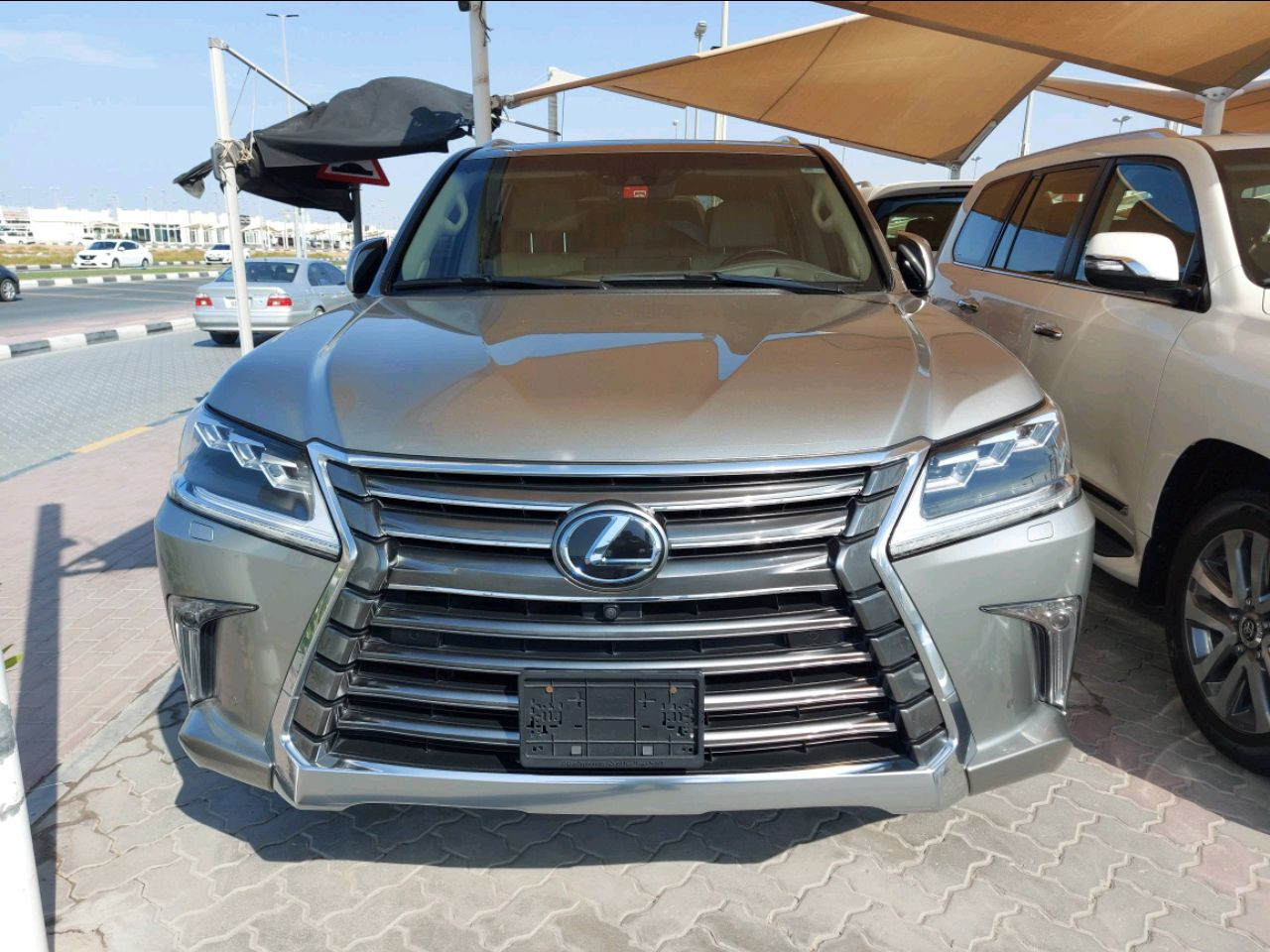 Lexus LX-Series - Image 4