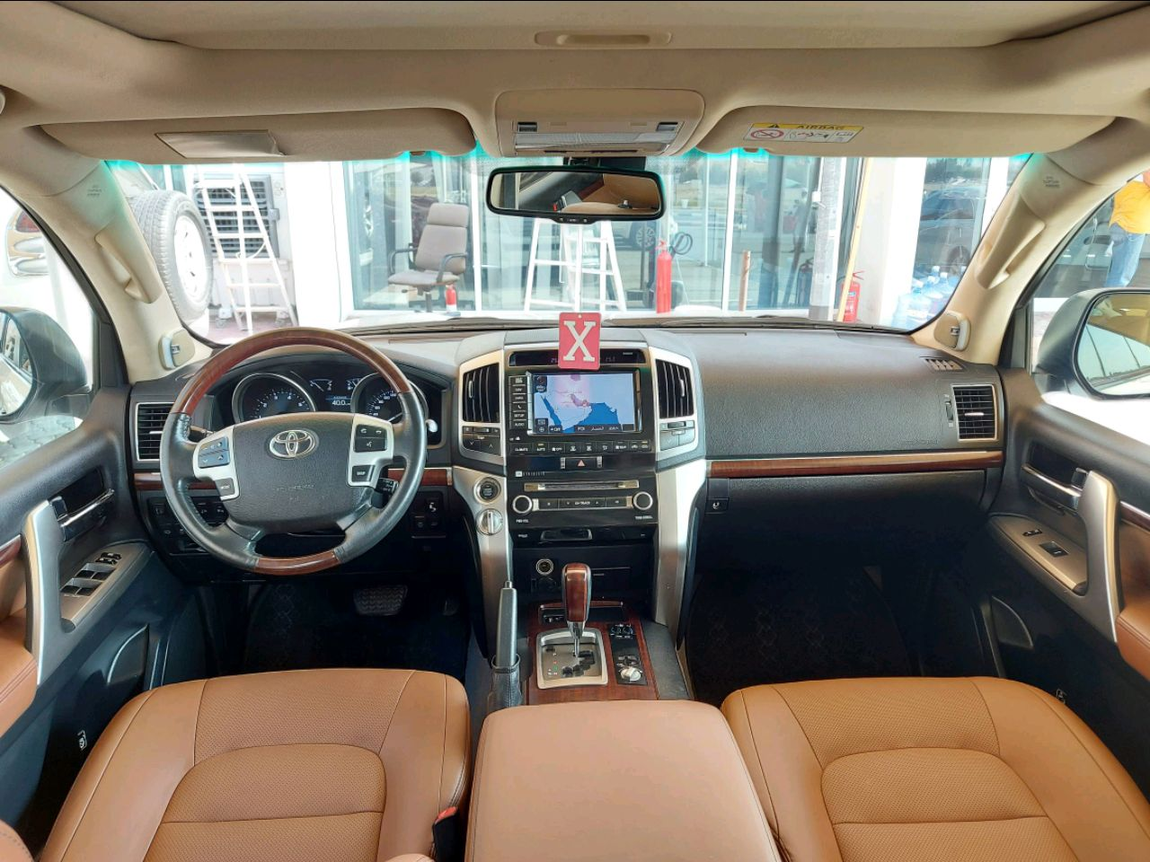 Toyota Land Cruiser - Image 2
