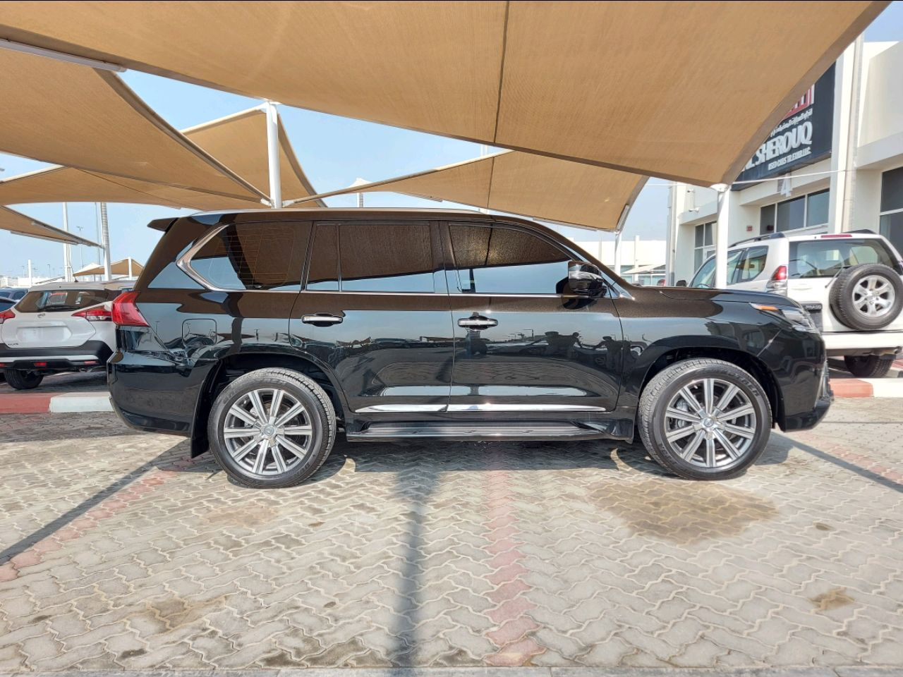 Lexus LX-Series - Image 5