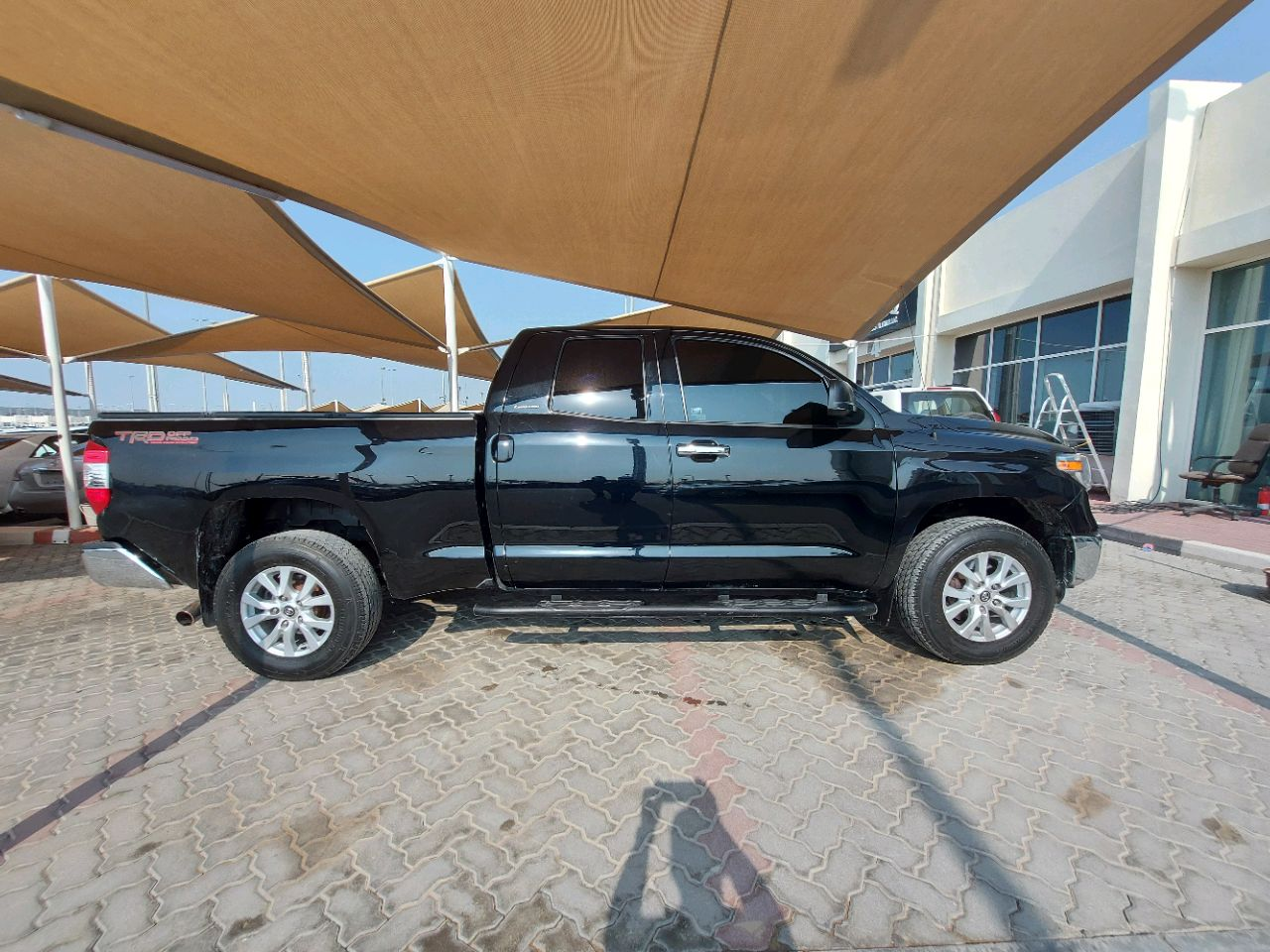 Toyota Tundra - Image 4