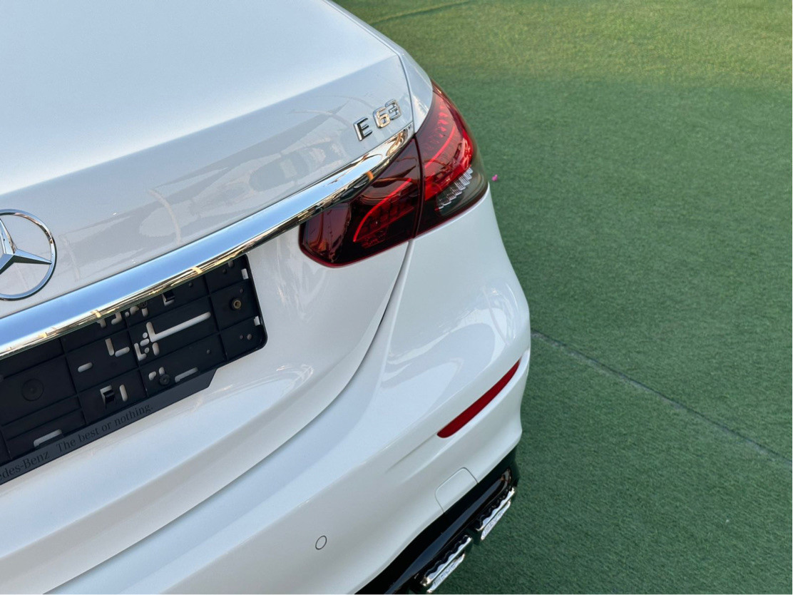 Mercedes Benz C-Class - Image 4