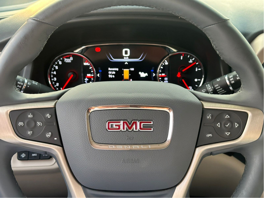 GMC Denali - Image 7