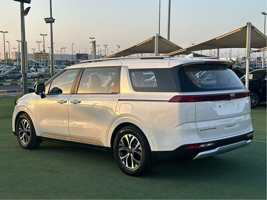 KIA Carnival - Image 5