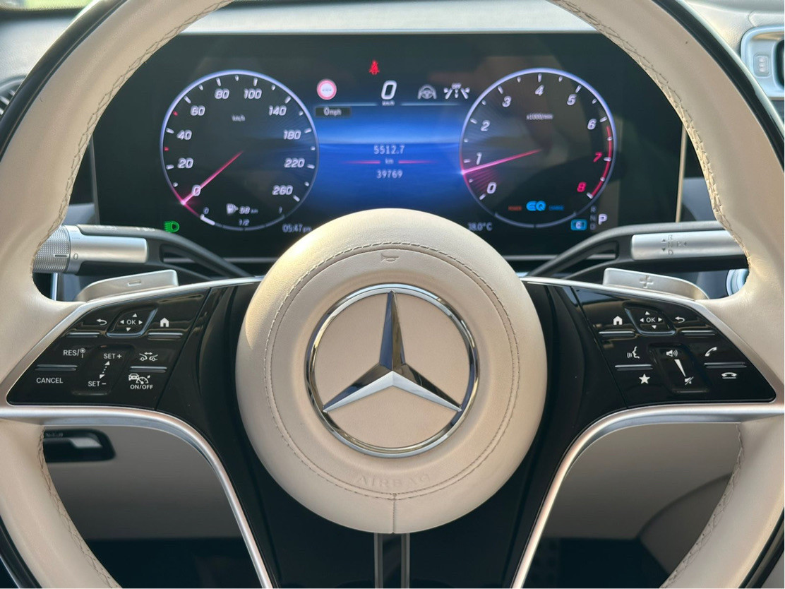 Mercedes Benz S-Class - Image 4