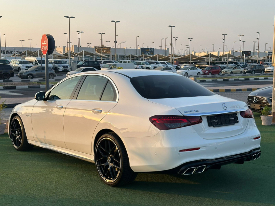 Mercedes Benz E-Class - Image 3