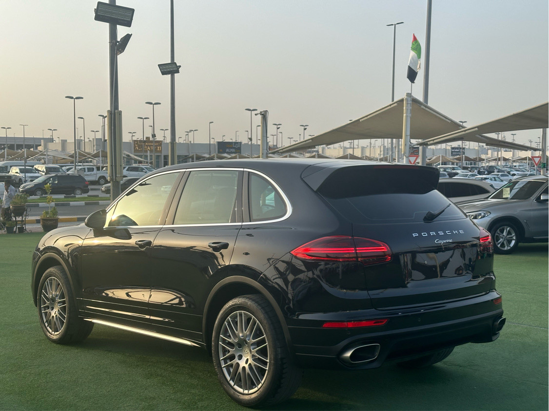 Porsche Cayenne - Image 5
