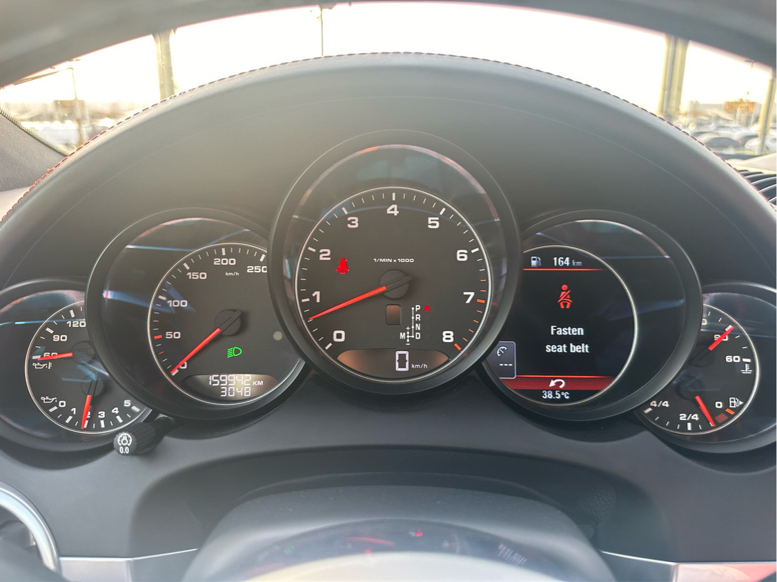 Porsche Cayenne - Image 9