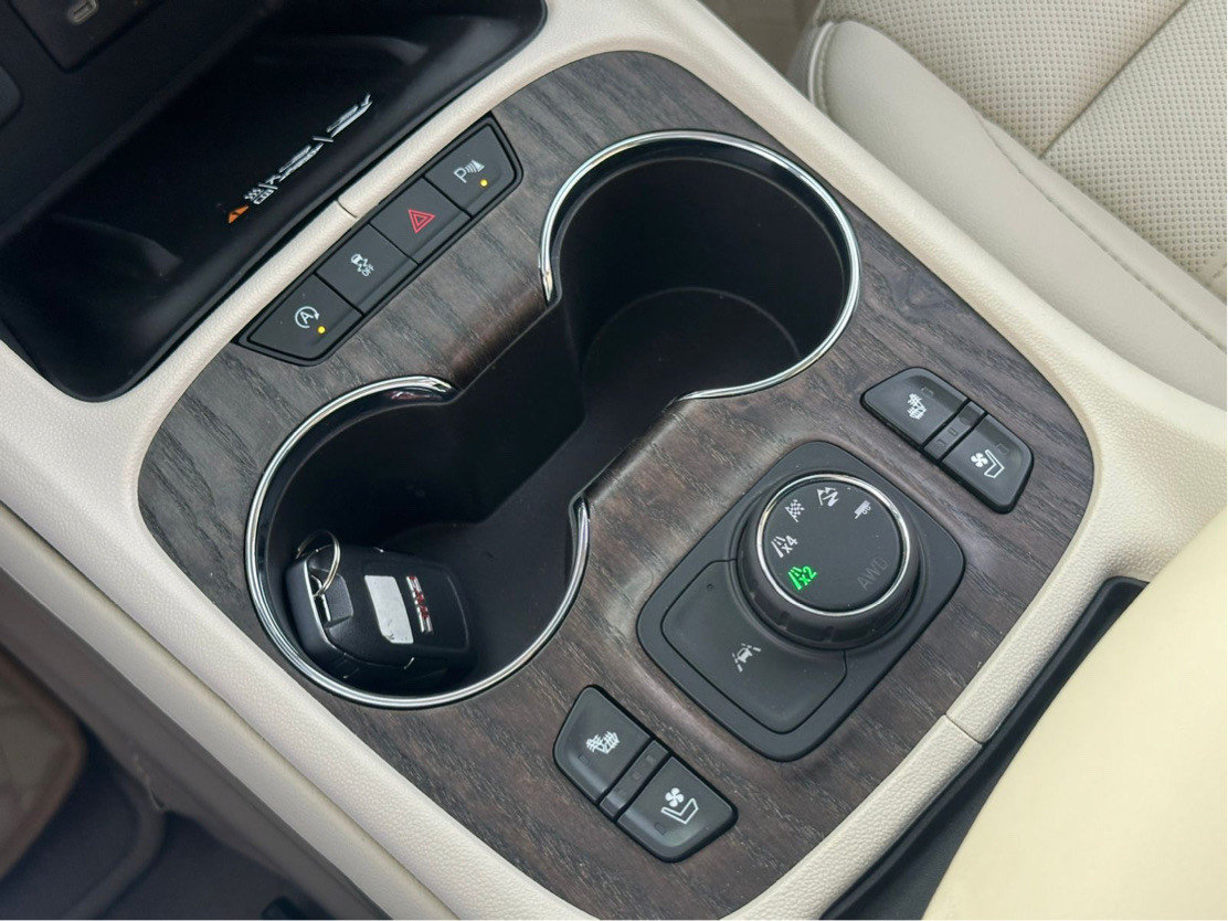 GMC Denali - Image 10