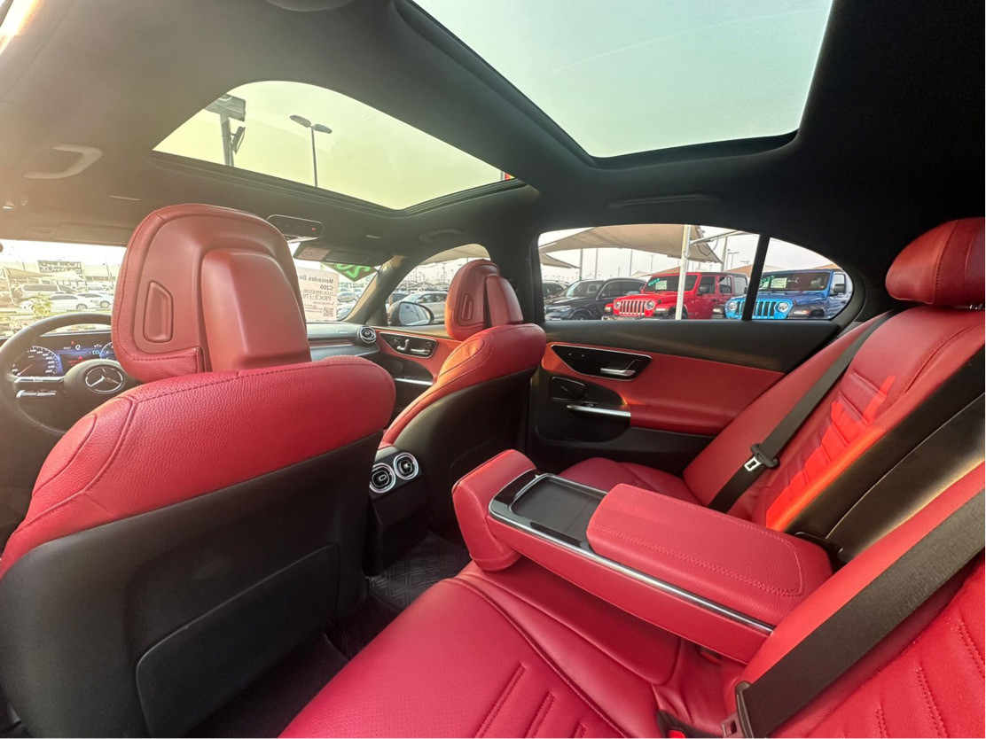 Mercedes Benz C-Class - Image 8