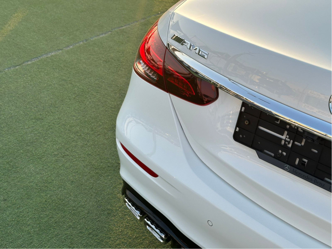 Mercedes Benz E-Class - Image 5