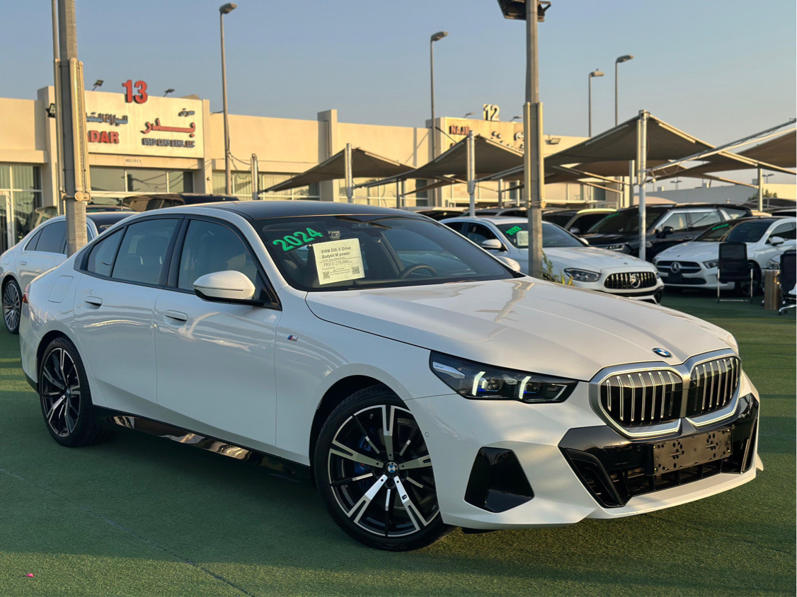 BMW 5-Series - Image 5