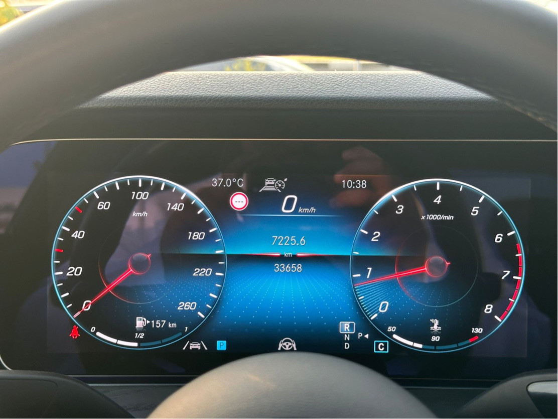 Mercedes Benz E-Class - Image 6