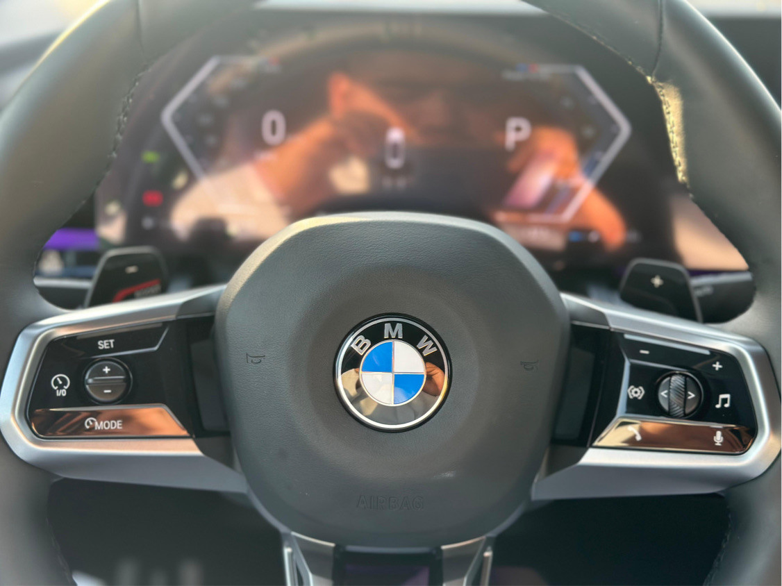 BMW 5-Series - Image 7