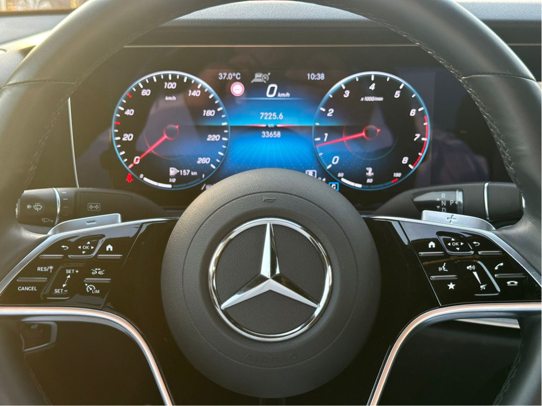 Mercedes Benz E-Class - Image 8