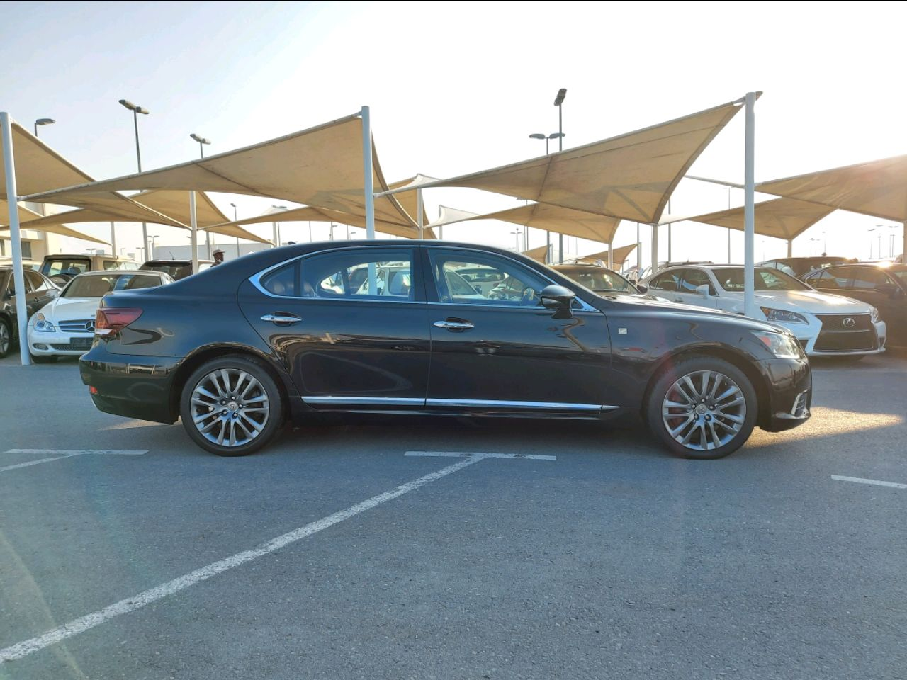 Lexus LS-Series - Image 2