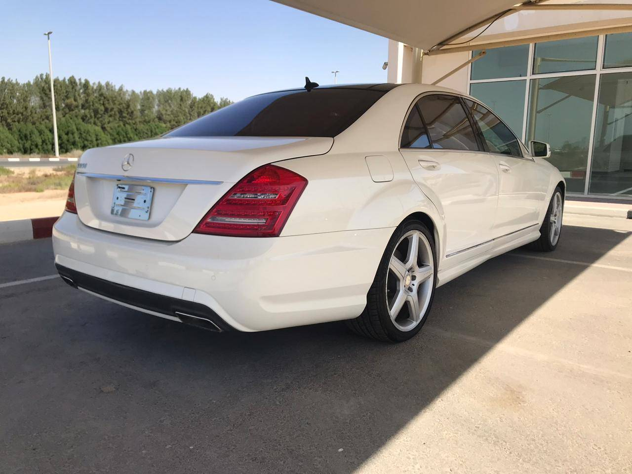 Mercedes Benz 500/560 - Image 3