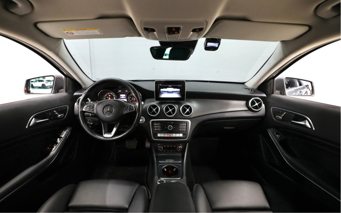 Mercedes Benz GLA - Image 6