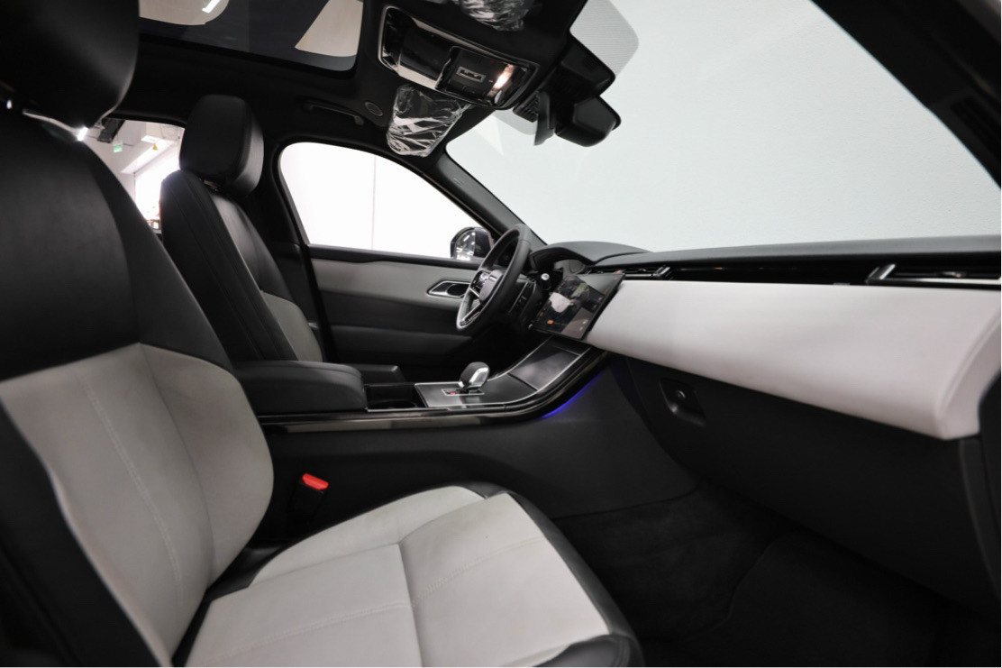Range Rover VELAR - Image 15
