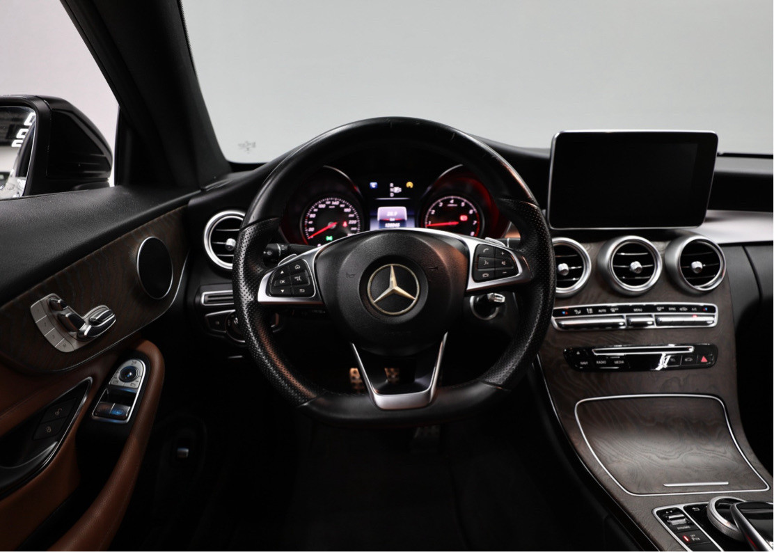 Mercedes Benz C-Class - Image 6