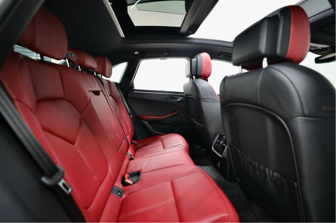 Porsche Macan - Image 2