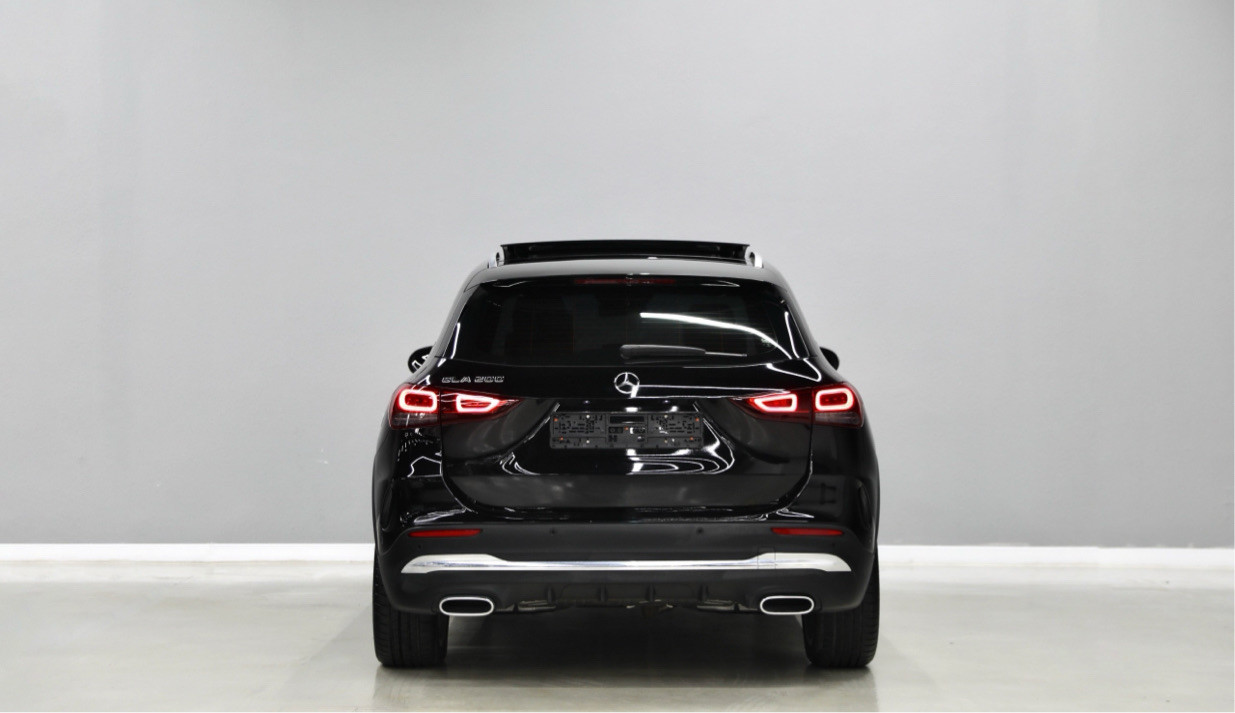 Mercedes Benz GLA - Image 4