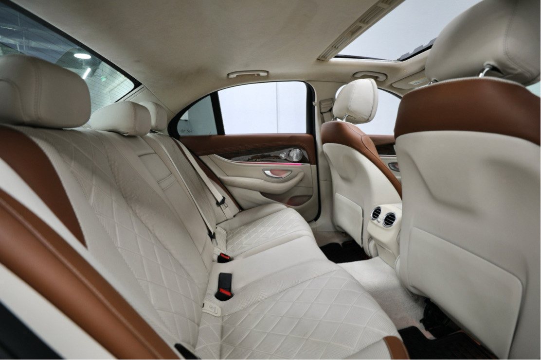 Mercedes Benz E-Class - Image 12