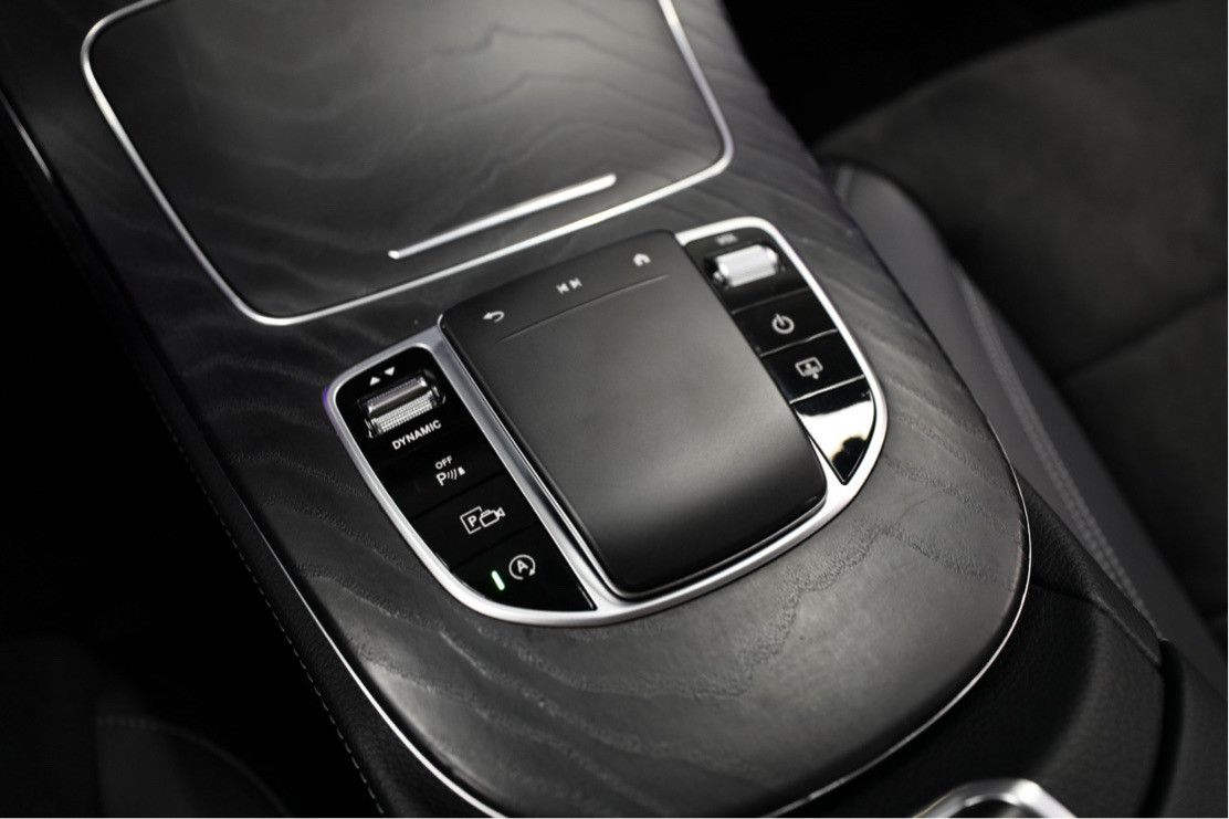 Mercedes Benz E-Class - Image 8