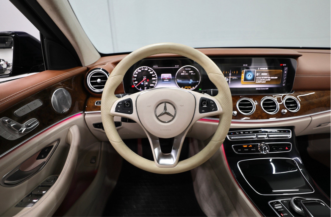 Mercedes Benz E-Class - Image 7