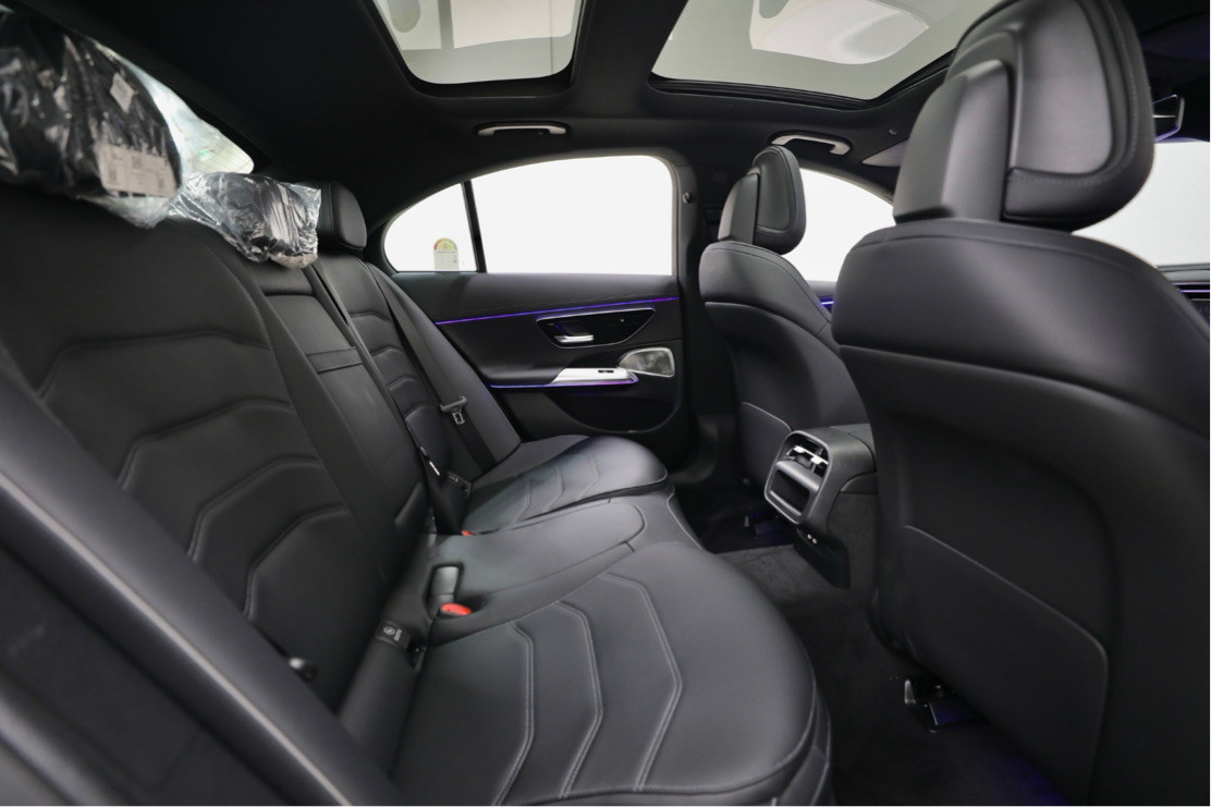 Mercedes Benz E-Class - Image 12