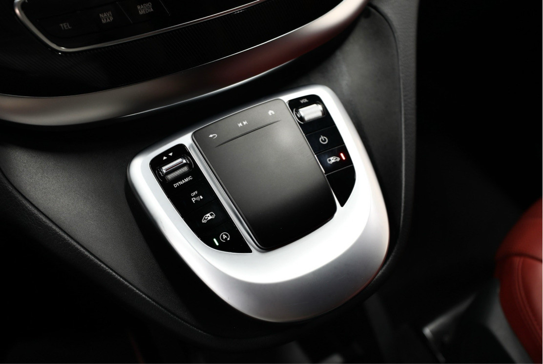 Mercedes Benz Vino - Image 9
