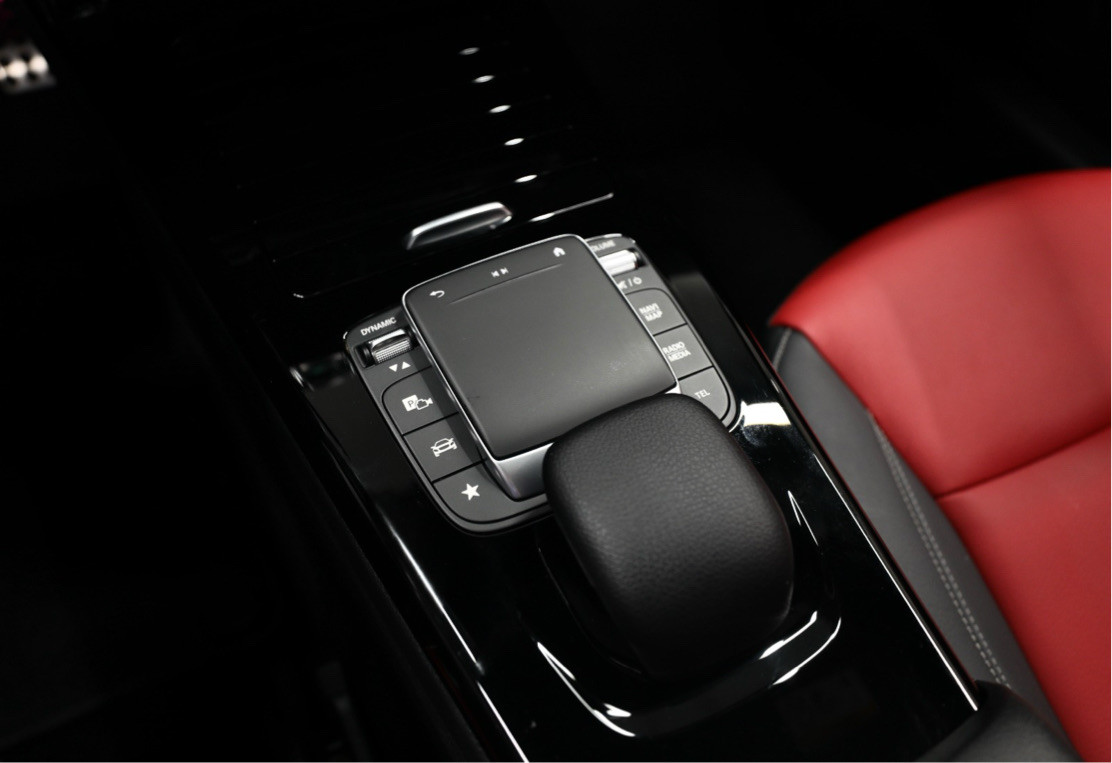 Mercedes Benz CLA - Image 8