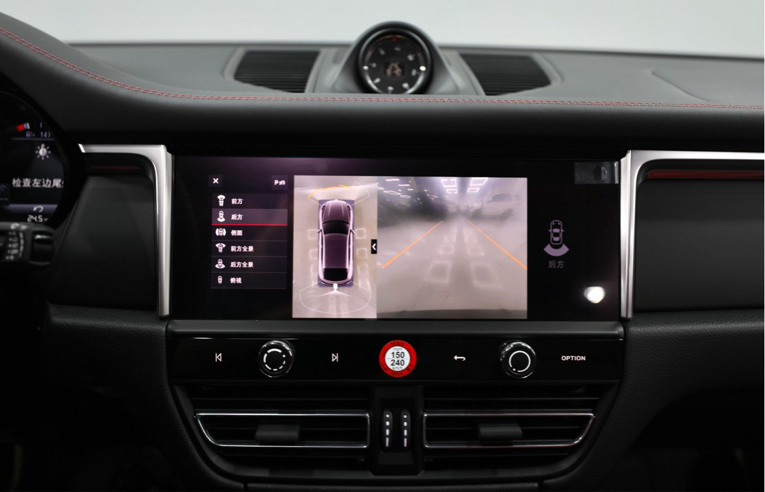 Porsche Macan - Image 6