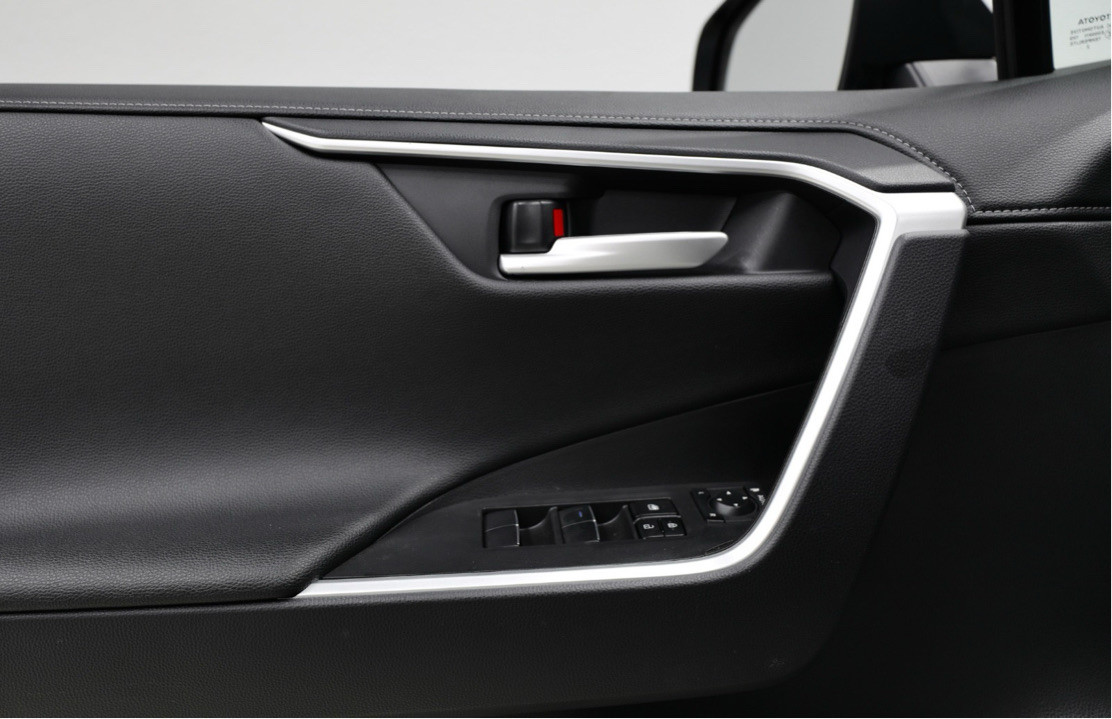 Toyota Rav 4 - Image 2