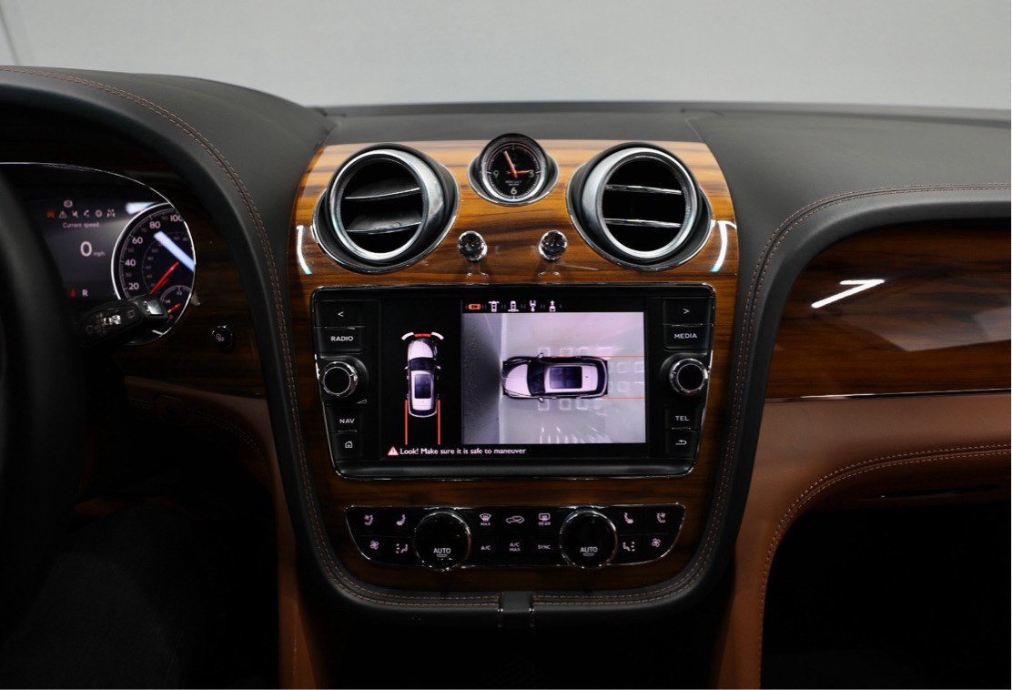 Bentley Bentayga - Image 8