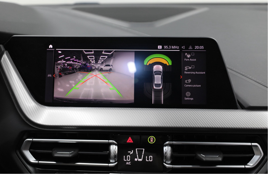 BMW 2-Series - Image 2