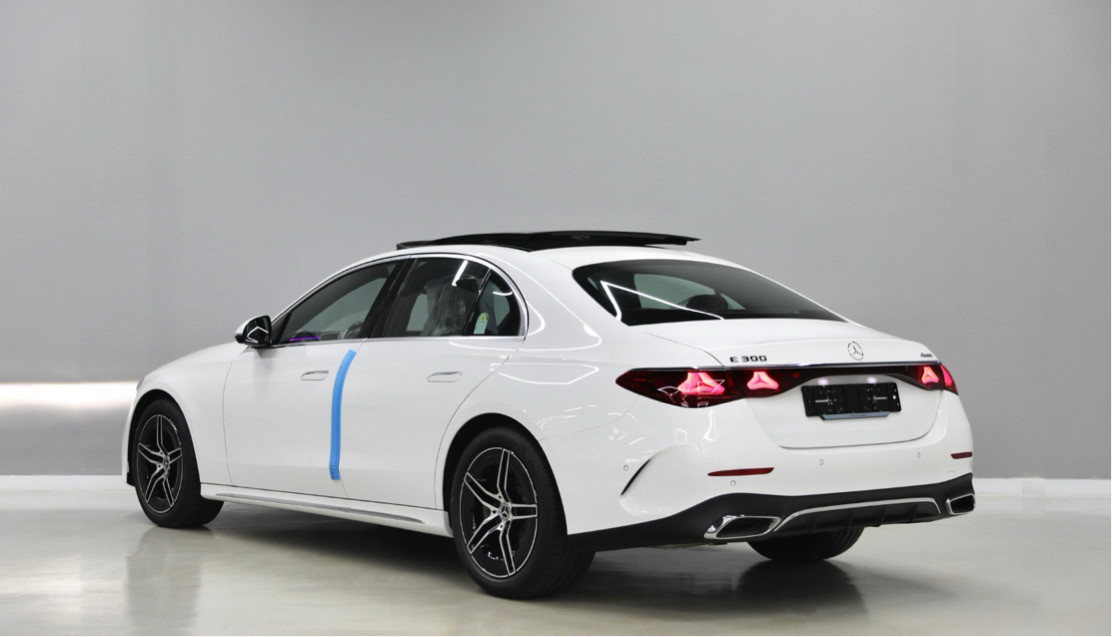 Mercedes Benz E-Class - Image 5