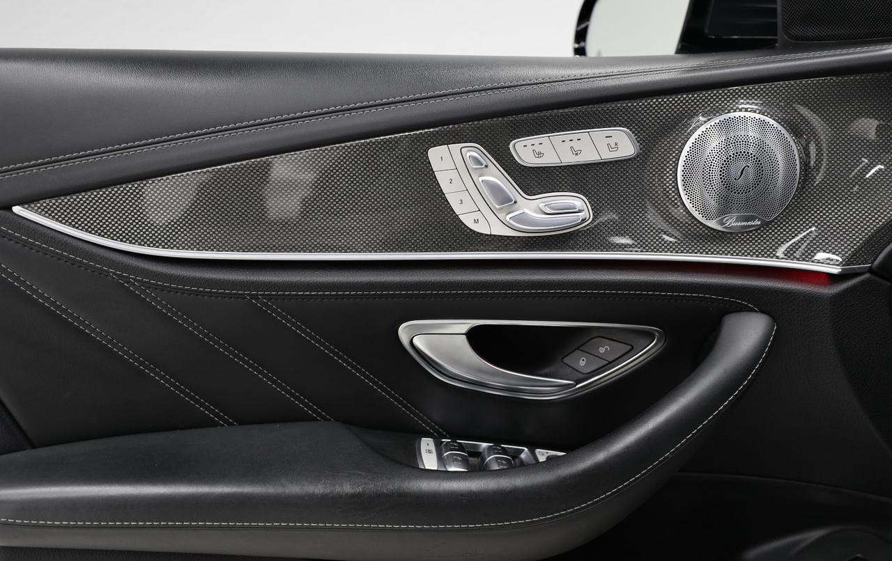 Mercedes Benz E-Class - Image 11