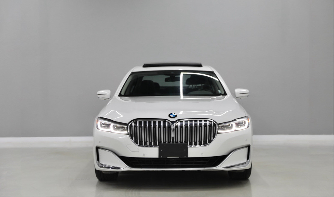 BMW 7-Series - Image 3