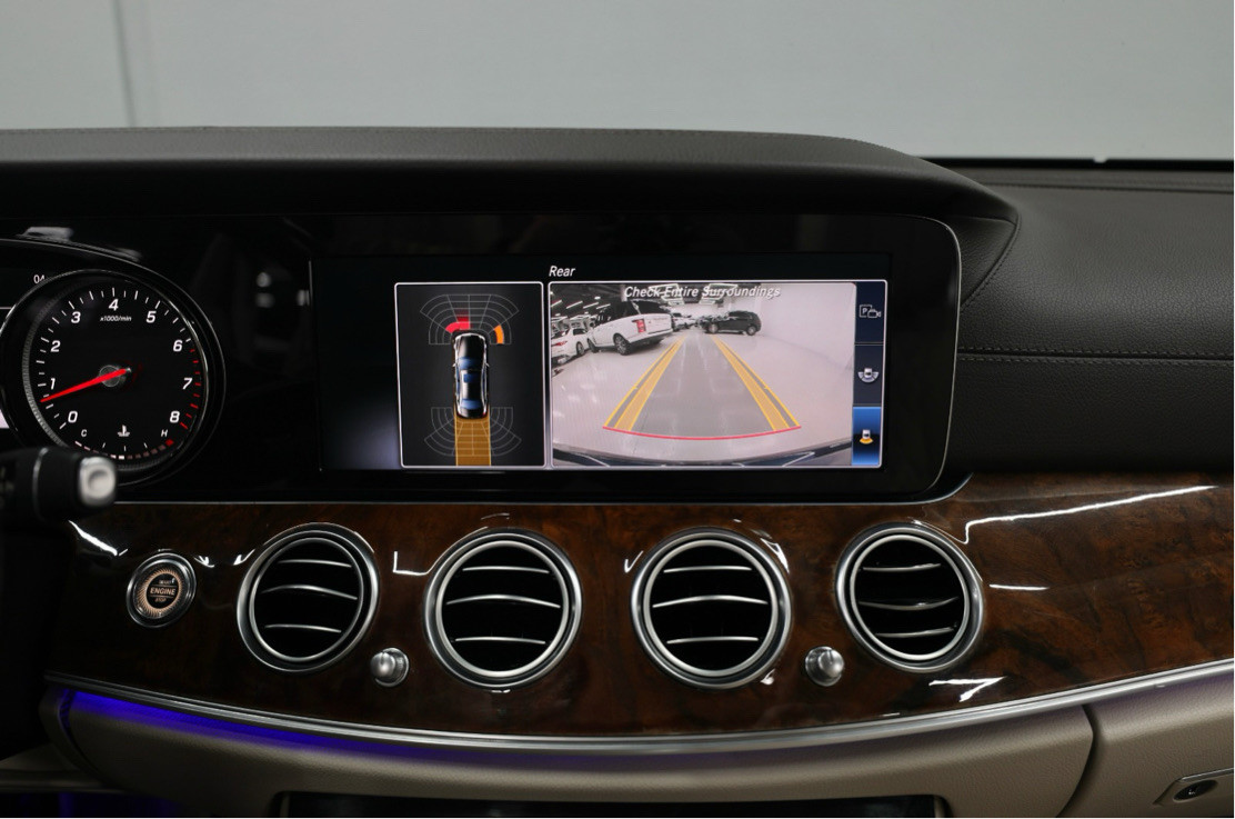 Mercedes Benz E-Class - Image 8