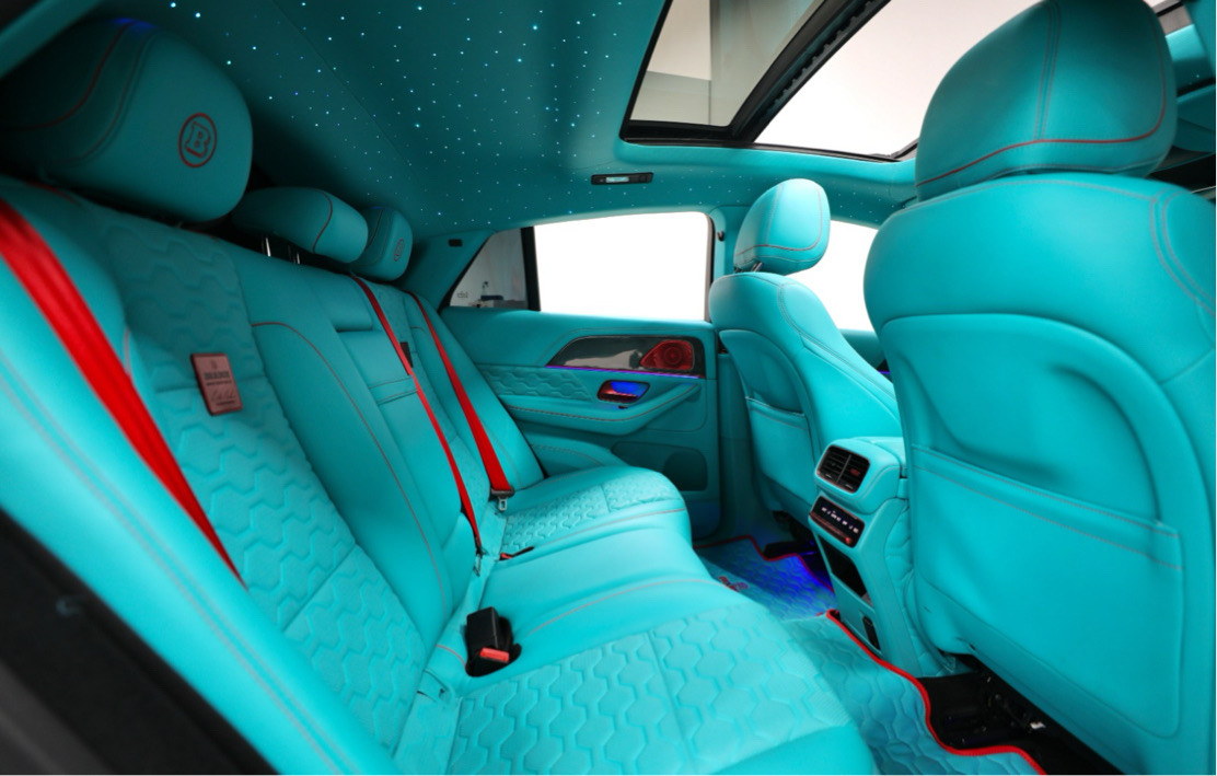 Mercedes Benz GLE SUV - Image 12