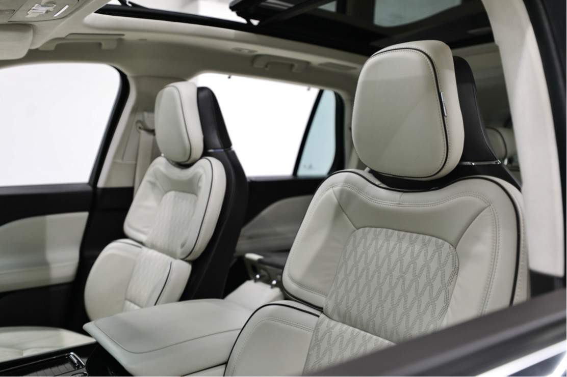 Lincoln Aviator - Image 8