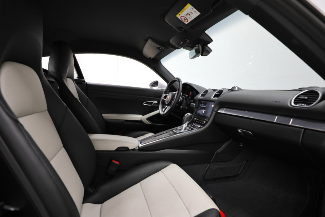 Porsche Cayman - Image 14