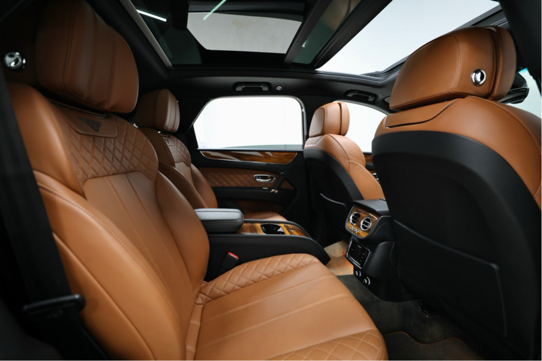 Bentley Bentayga - Image 12