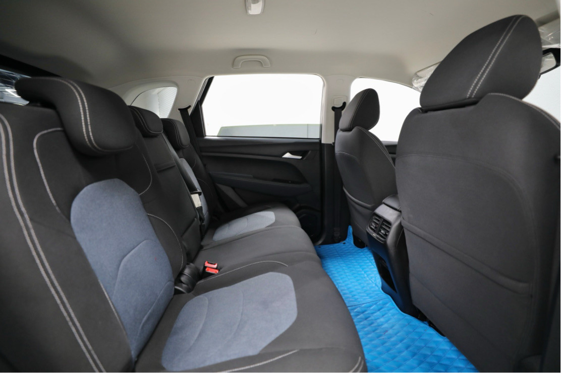 Chevrolet Captiva - Image 11