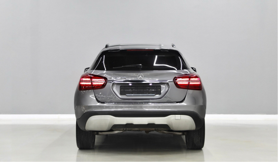 Mercedes Benz GLA - Image 4