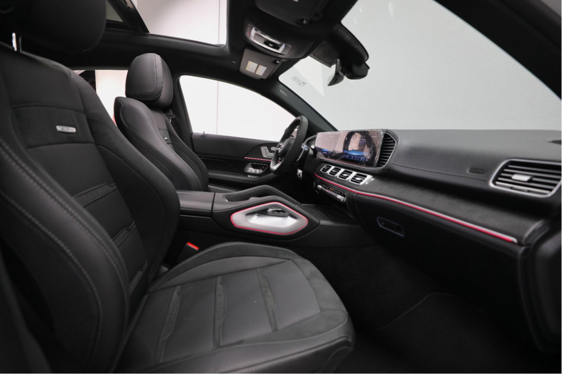 Mercedes Benz GLE SUV - Image 10