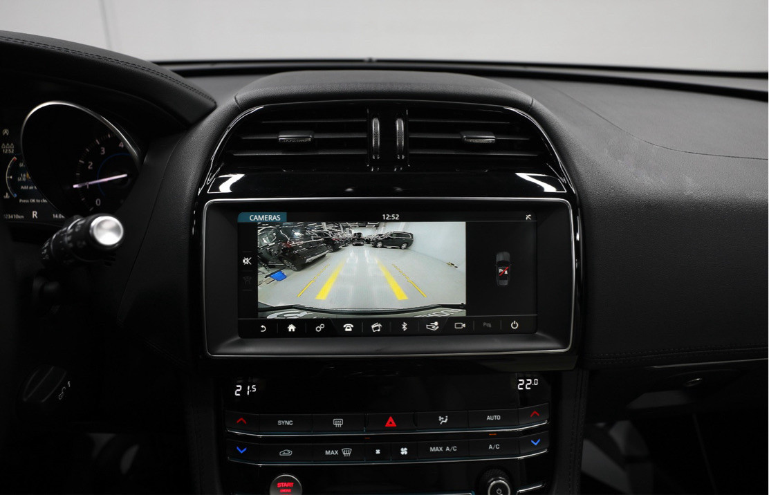 Jaguar F‑PACE - Image 11