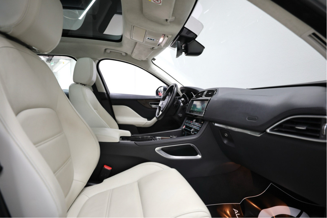 Jaguar F‑PACE - Image 14